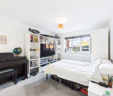 Henlow Place, Farnborough Henlow Place, Farnborough - Photo 3