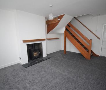 3 bedroom end of terrace house to rent - Photo 3