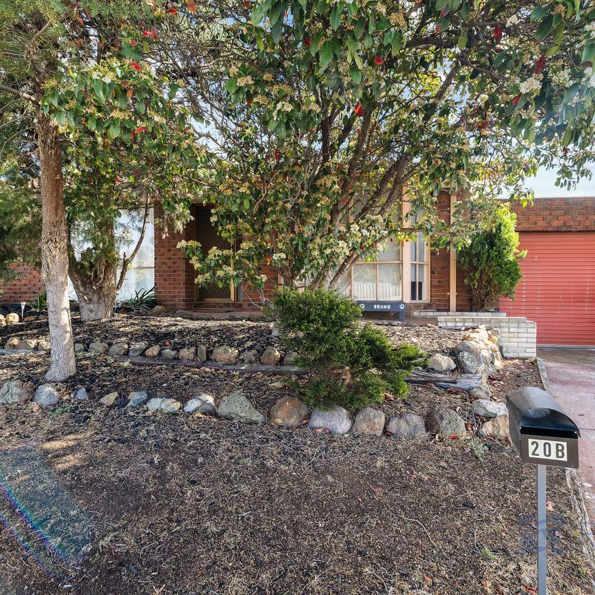 Classic 3 bedroom home, located in Darley - Photo 1