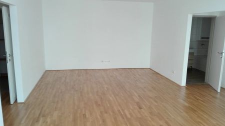 Moderne, geräumige 2-Zimmer-Wohnung mit möblierter Küche und kleinem Balkon in Zentrumslage Ried - Photo 5