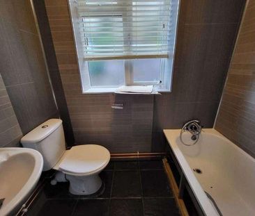 Ruthin Close, Luton, LU1 - Photo 1