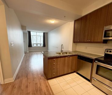 For Lease - 2396 Major MacKenzie Drive Unit# 310, Vaughan, Ontario - Photo 2