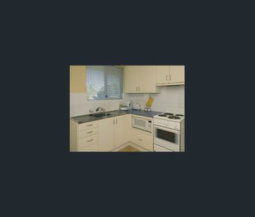 Modern Two Bedroom Apartment - Photo 5