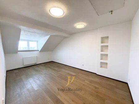Pronájem bytu 3+kk 83 m - Fotografie 5