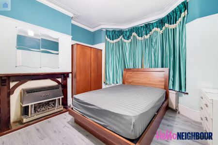 Westbury Road - Photo 3