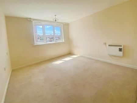 2 BED Flat To rent - Photo 2