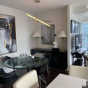 Toronto Furnished Condo Rental–2 Bed + Den, 2 Bath Home in Old Toronto - Photo 2