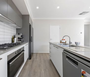 20 Revelstoke Way, Winter Valley - Photo 2