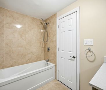 For Lease - 112 Mountainview Road Unit# Upper Level, Halton Hills, ... - Photo 5