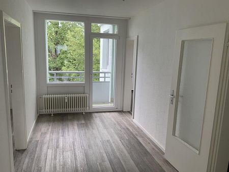 Modern und sofort bezugsfertig! Zwei Balkone + neuer Boden - Photo 5