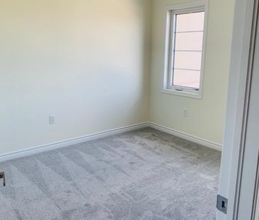 For Lease - 1366 Sycamore Garden, Milton, Ontario - Photo 2