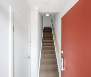 3 bedroom townhouse in the CBD! - Photo 3