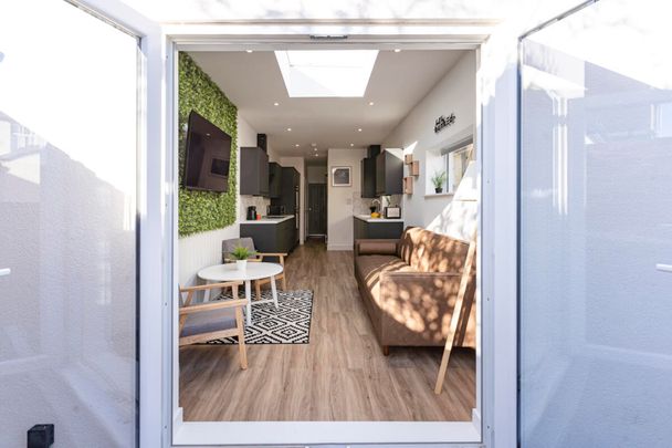 Manners #70 - Photo 1