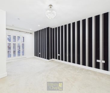 4 bedroom detached house to rent - Photo 2