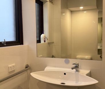 Kensington - Photo 4