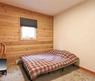 2-Bed Garden Level Suite in the Heart of Deep Cove - Photo 5