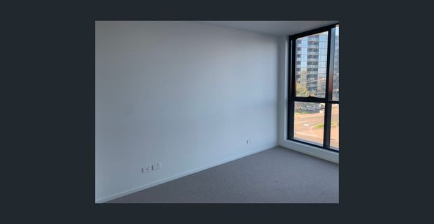 ELEGANT ONE BEDROOM, ONE BATHROOM APARTMENT - Photo 1