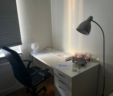 Hannebergsgatan, Solna - Photo 1