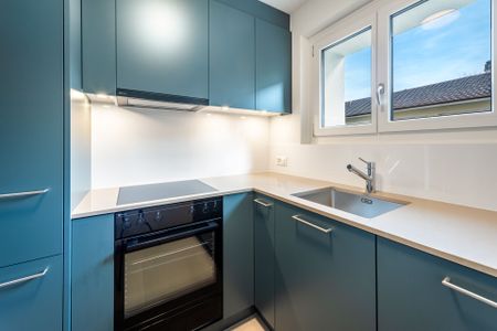 Renovated. Modern. Near the city. Your new home is waiting - Photo 2