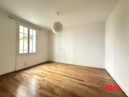 Location Appartement 4 pièces 120m² RENNES 35000 - Photo 2