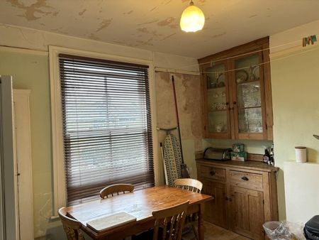 Room in a Shared Flat, Highlever Road, W10 - Photo 4