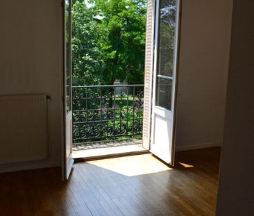 Location Appartement 4 pièces 82m² ROANNE 42300 - Photo 4