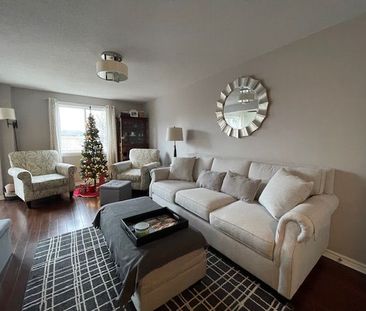 For Lease - 105 Courtney Crescent, Barrie, Ontario - Photo 2