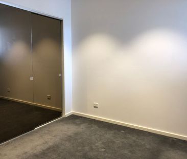 Live Larger On The CBD Fringe - Photo 3