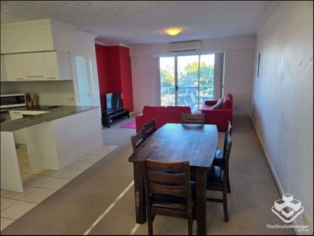 Spacious 2 bedroom apartment - Photo 5