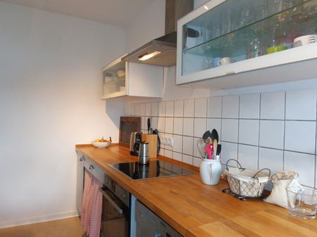 Über den Dächern von Pempelfort - Modernisierte Dachgeschosswohnung mit großer Terrasse! - Foto 3