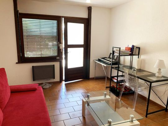 Sierre – Studio avec petite place privée devant et place de parc incluse à l’entrée est de la ville - Photo 1