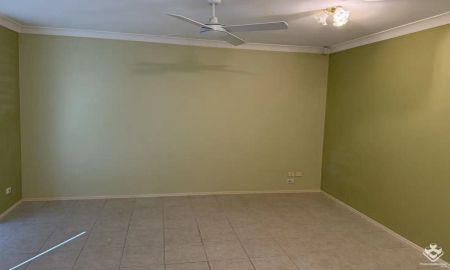 24 Teasel Crescent, Forest Lake QLD 4078 - Photo 3