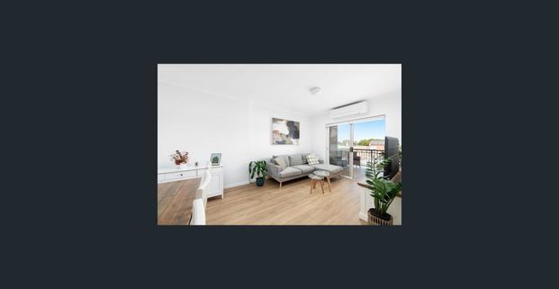 Ultra Convenient Location - Photo 1