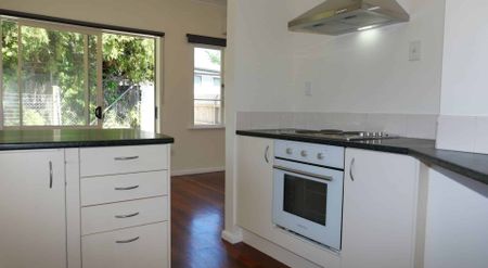 Freshly Refurbished Three-Bedroom Home - Photo 3