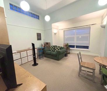 2 Bed Flat, Redpath House, SE27 - Photo 5