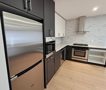 The Lawrence Quarters - Photo 3