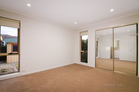 20 St Boswells Avenue, Berwick - Photo 2