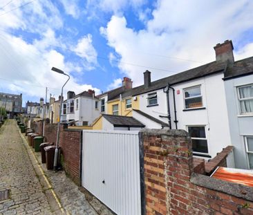 3 bedroom terraced house to rent - Photo 3