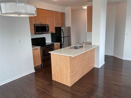 For Lease - 3391 Bloor Street Unit# 318, Toronto, Ontario - Photo 2