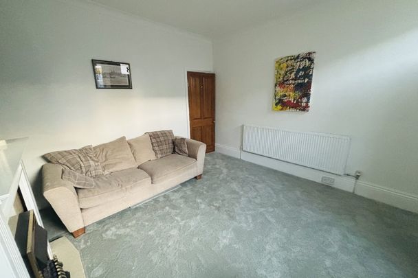 Bates Street - Photo 1