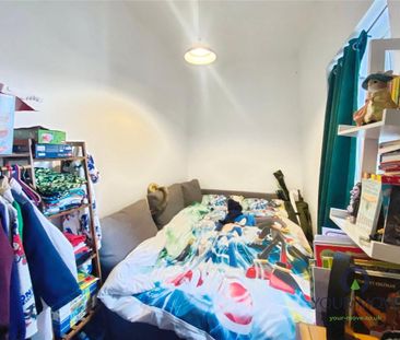 2 bedroom end of terrace house to rent - Photo 3