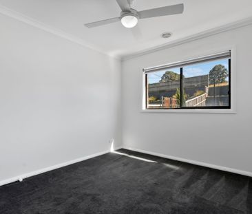CARDINIA LAKES - FAMILY LIVING! - Photo 6