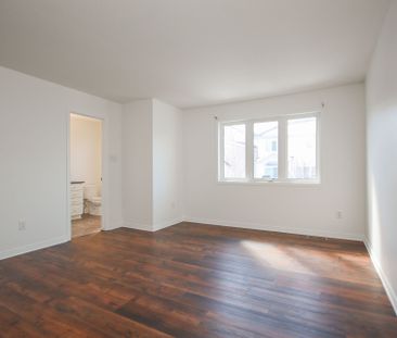 For Lease - 328 STATEWOOD Drive, Kanata, Ontario - Photo 3