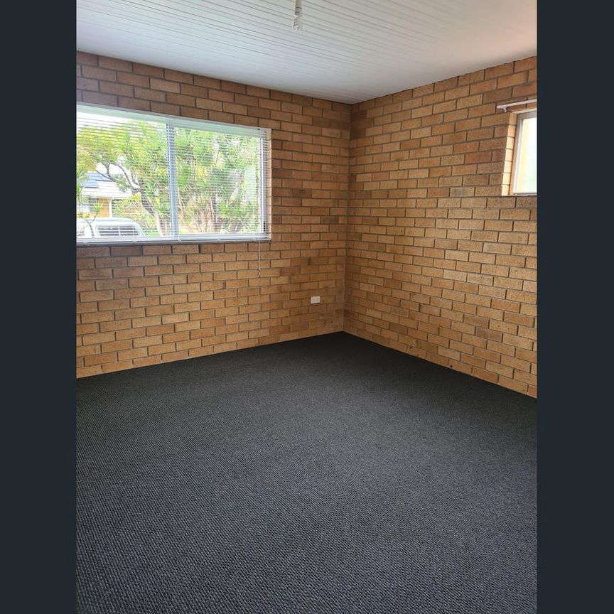 2 Bedroom Unit in Great Location - Photo 1