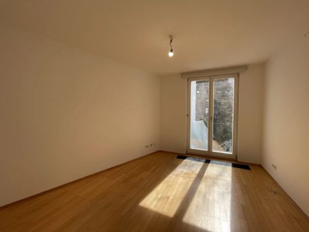 3 Zimmer Wohnung mit Gemeinschaftsdachterrasse direkt beim Karlsplatz! - Foto 4