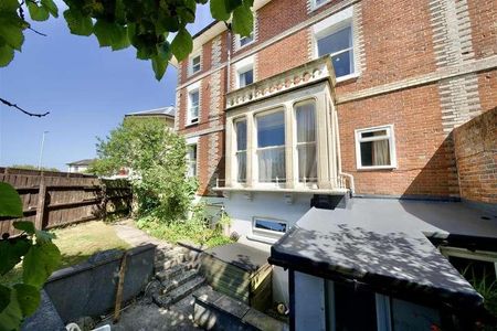 Lansdowne Square, Weymouth, DT4 - Photo 3