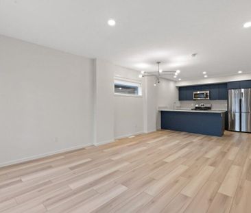 Edmonton Unfurnished townhouse Rental in Parkdale - Brand New Brigh... - Photo 1