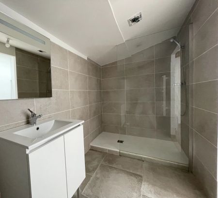 Location Appartement 2 pièces 41m² CAROMB 84330 - Photo 3