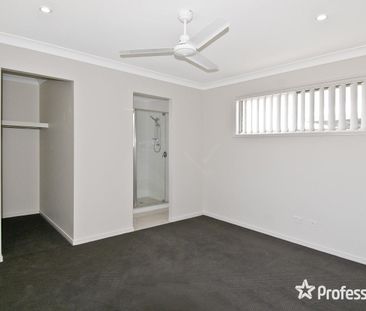 Modern Family Home - Photo 2