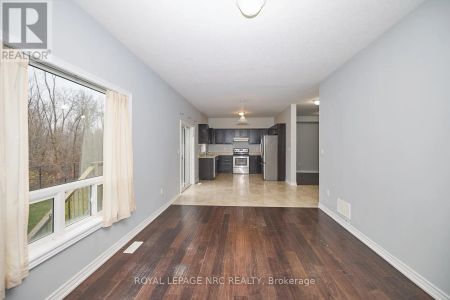 9204 WHITE OAK AVENUE - Photo 3